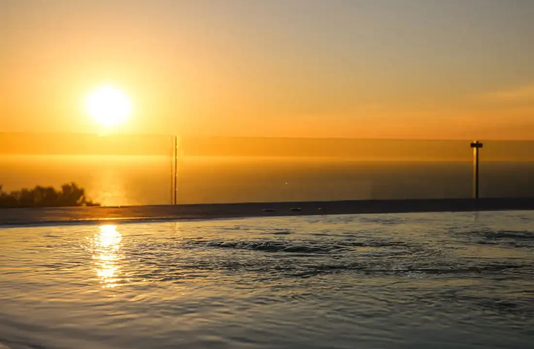 Exquisite-Luxury-Villa-with-Panoramic-Sea-Views-and-Rental-License-in-Cala-Moli-14-1