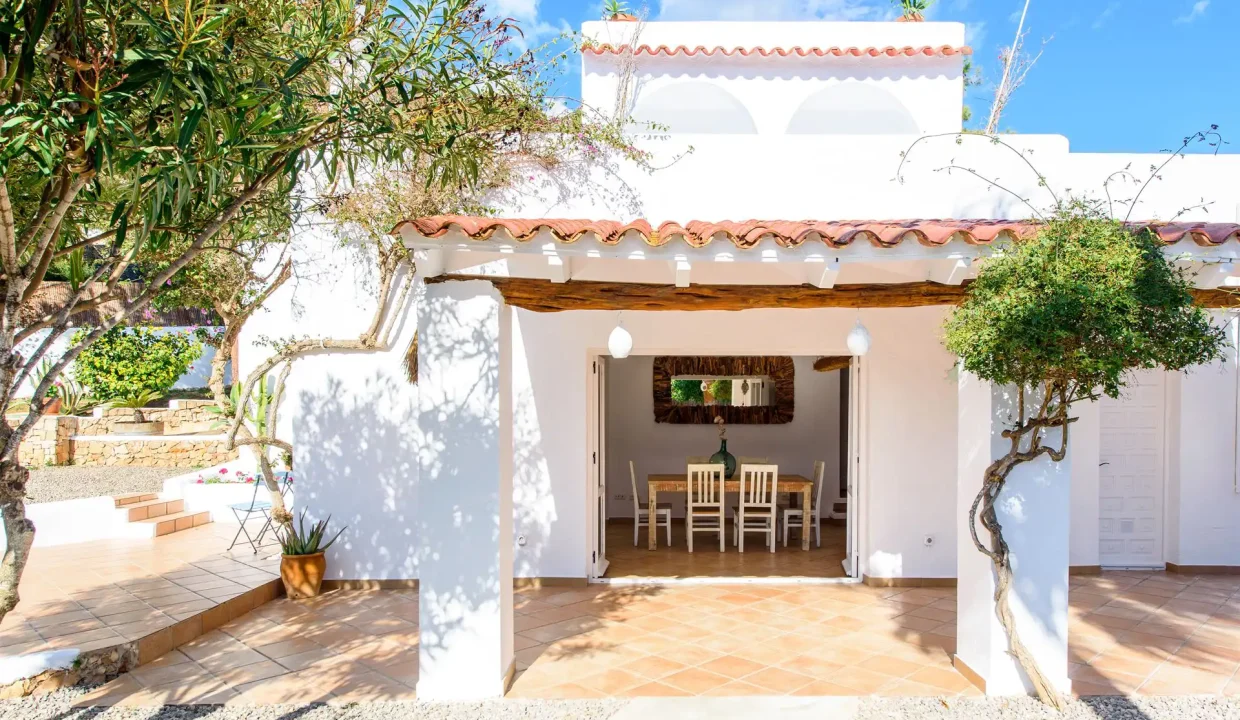 beautiful-house-in-salinas-for-sale-11