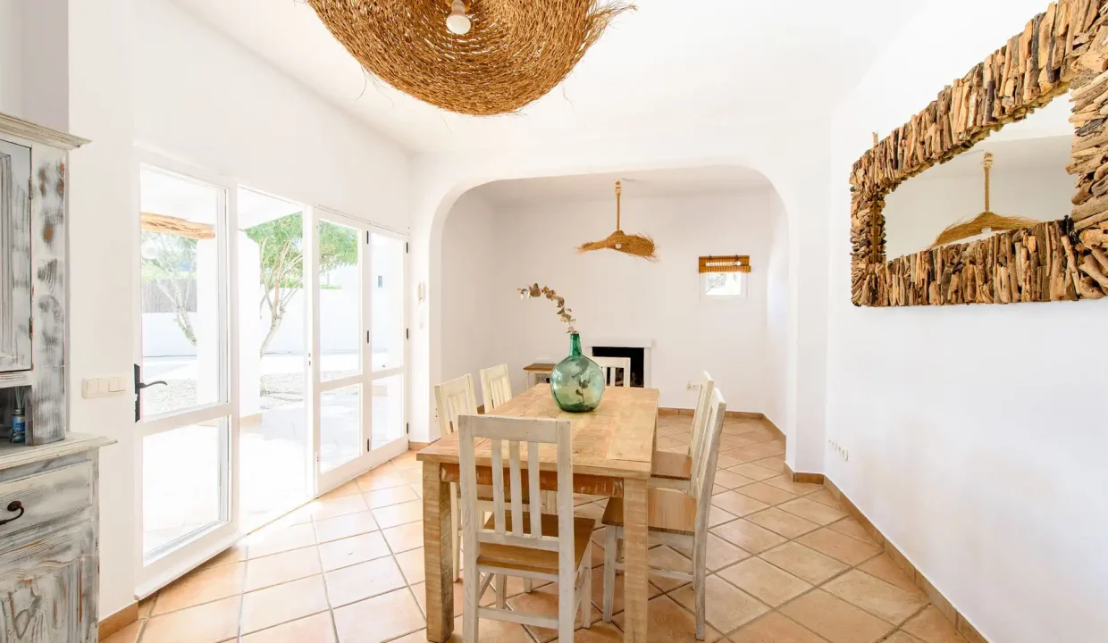 beautiful-house-in-salinas-for-sale-20