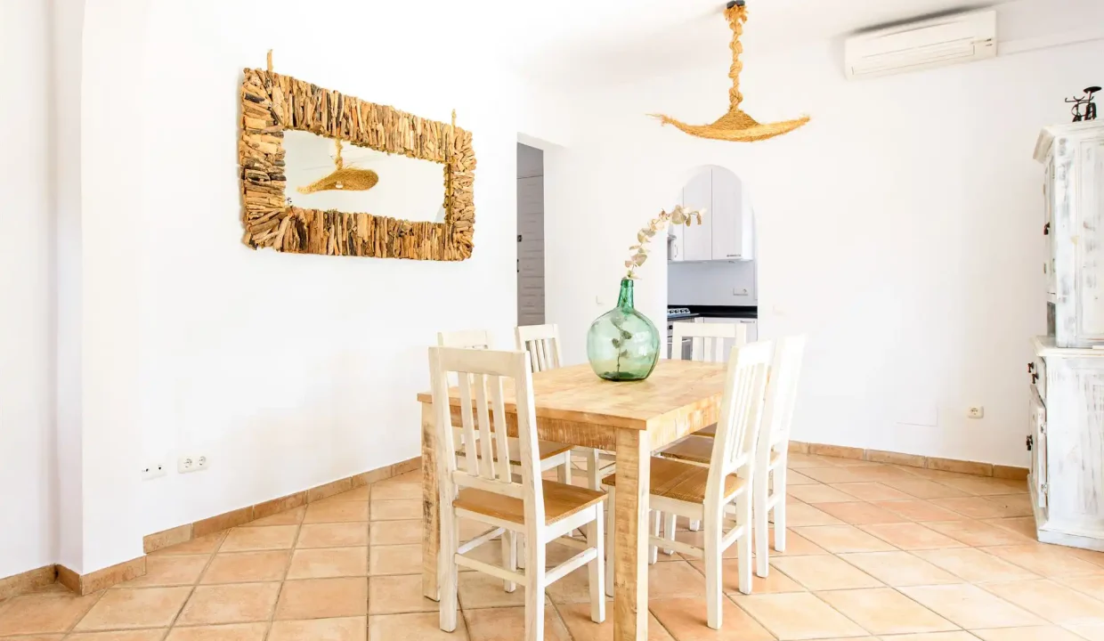 beautiful-house-in-salinas-for-sale-21