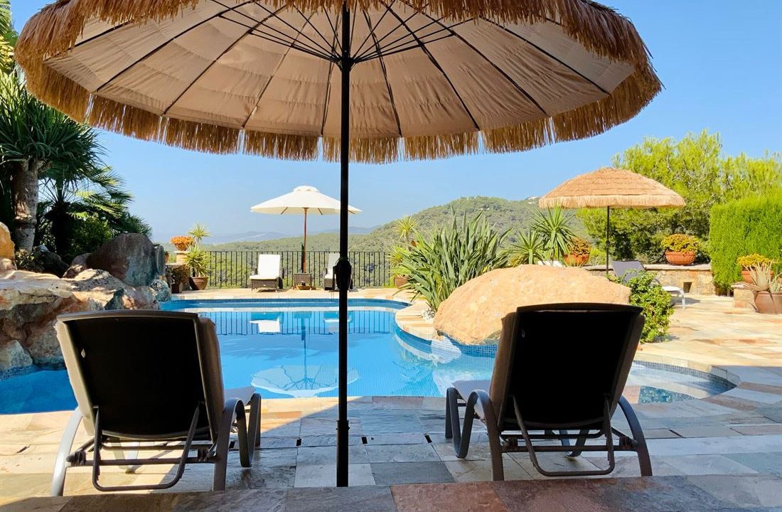 cw-ibiza-162902248185707villa-in-the-prestigious-gated-community-of-roca-llisa-with-breathtaking-views-of-the-hills_(7)