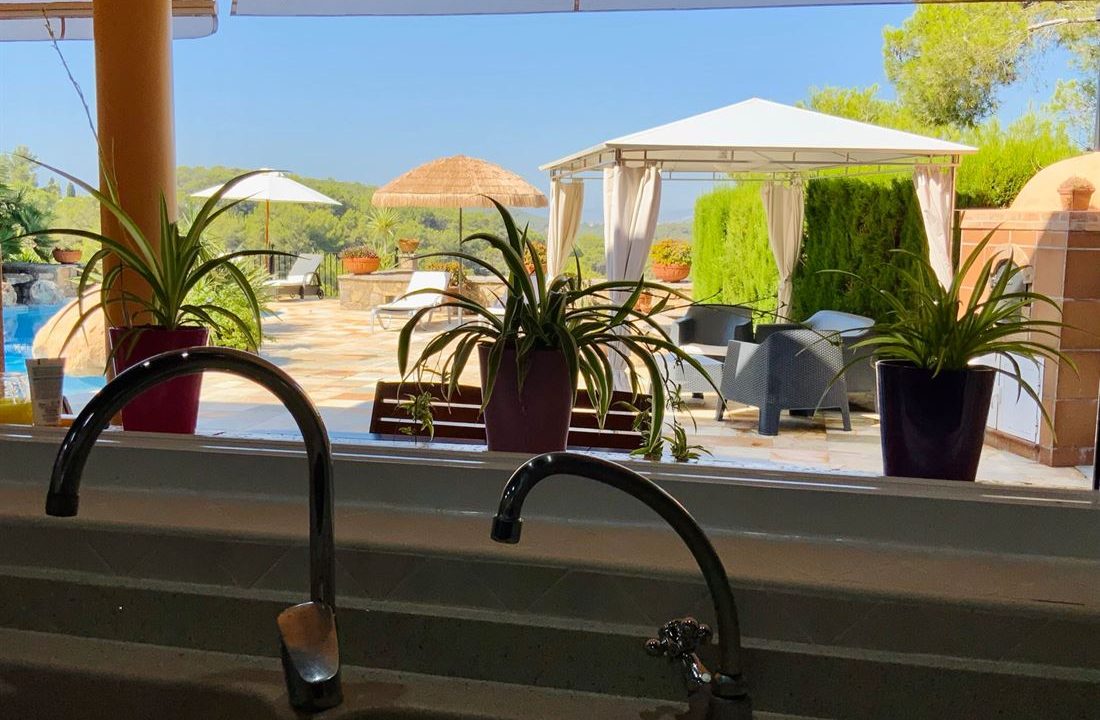 cw-ibiza-162902248185713villa-in-the-prestigious-gated-community-of-roca-llisa-with-breathtaking-views-of-the-hills_(13)