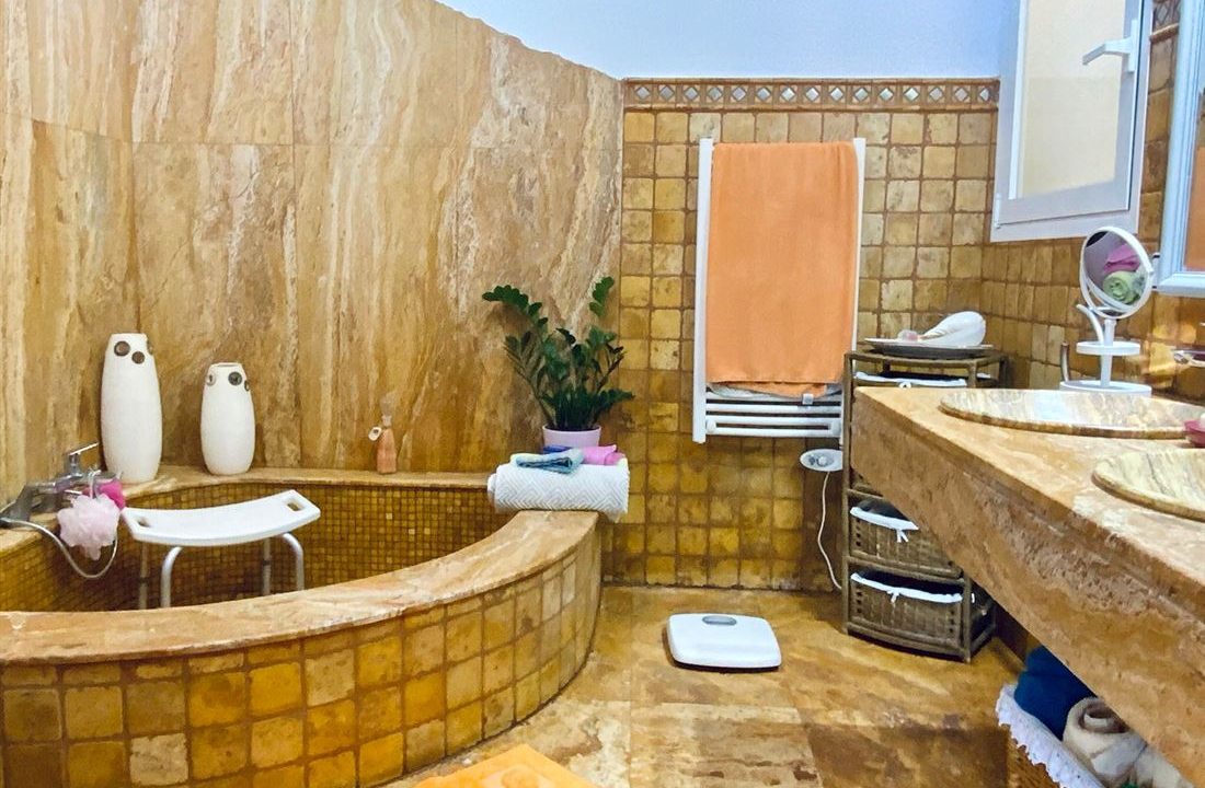 cw-ibiza-162902248885720villa-in-the-prestigious-gated-community-of-roca-llisa-with-breathtaking-views-of-the-hills_(20)