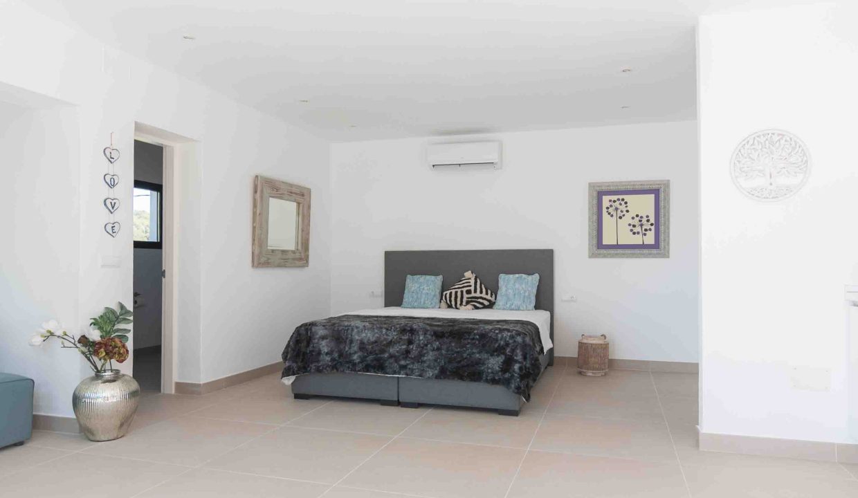 cw-ibiza-1681378156101601Cala_Moli_2023_Livio110423-40