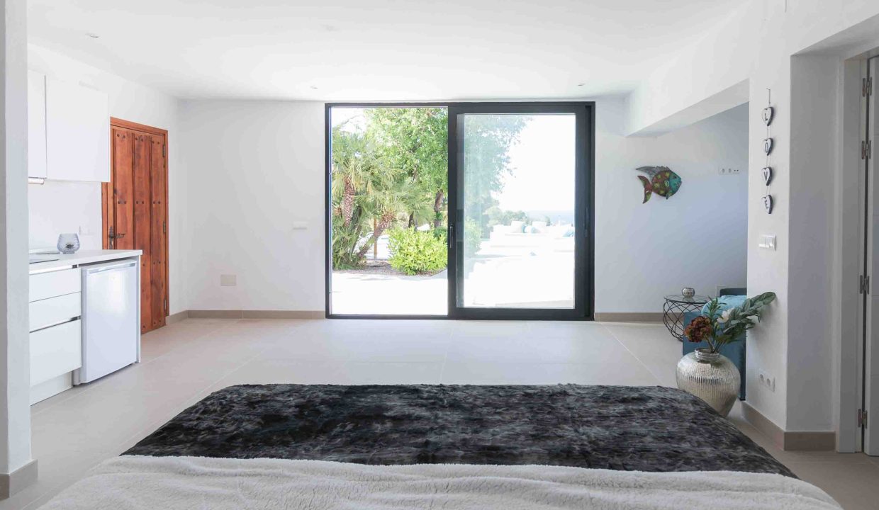 cw-ibiza-1681378156101603Cala_Moli_2023_Livio110423-43