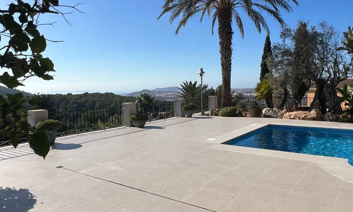 cw-ibiza-1706787901villa-in-can-furnet-with-amazing-views-to-ibiza-town_(1)