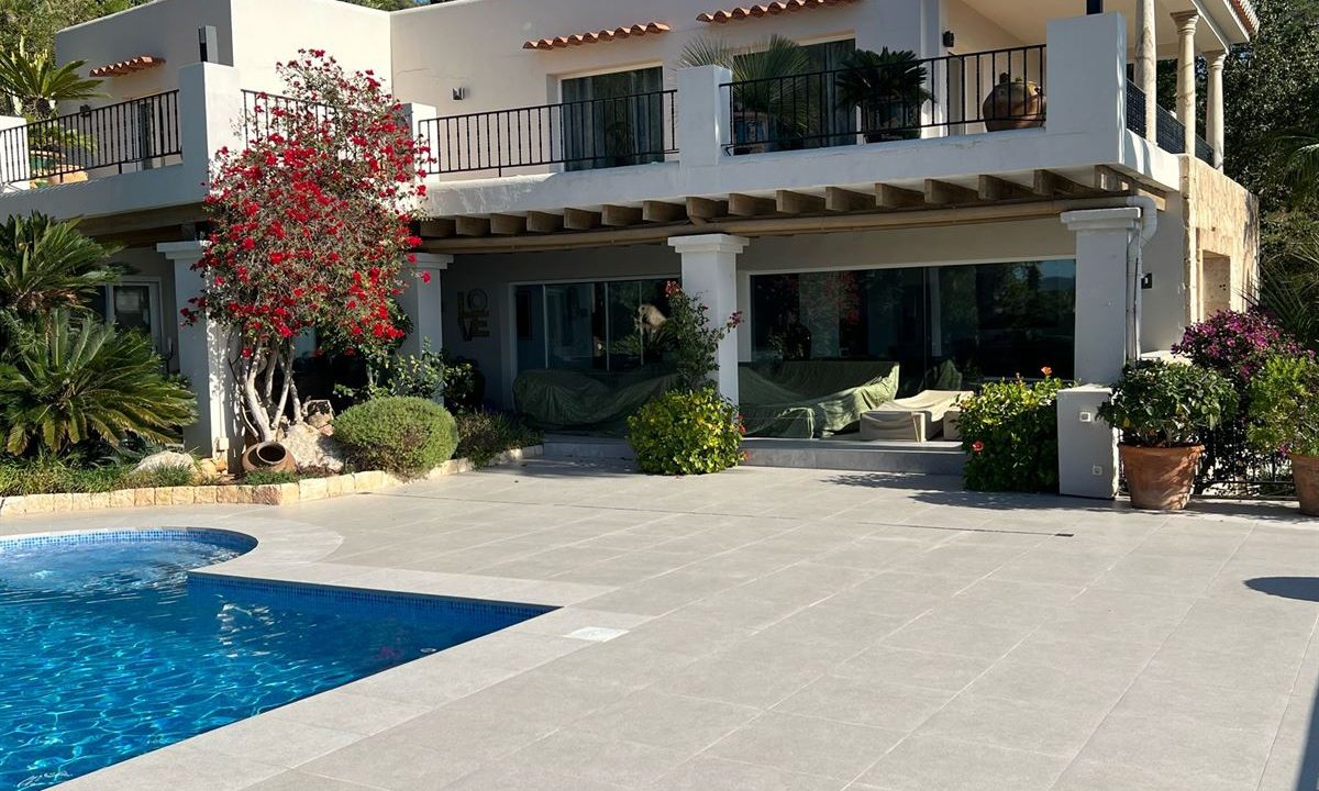 cw-ibiza-1706787902111291villa-in-can-furnet-with-amazing-views-to-ibiza-town_(6)