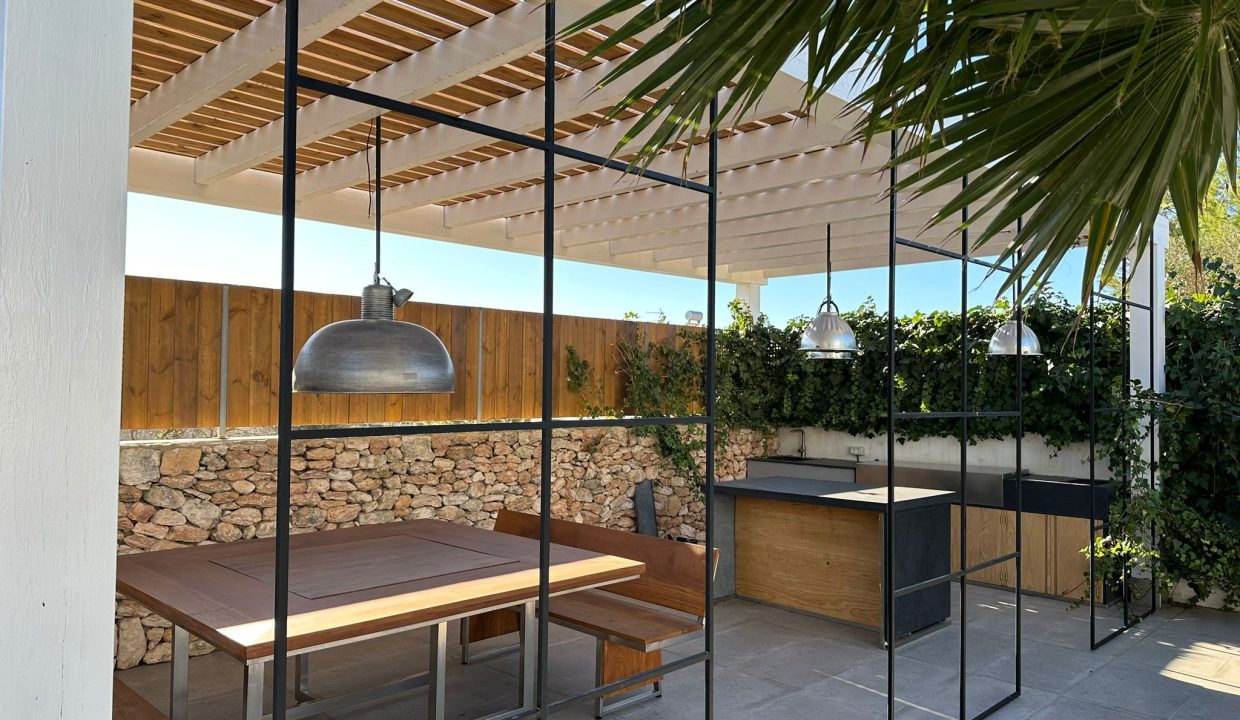 cw-ibiza-171035118611231724