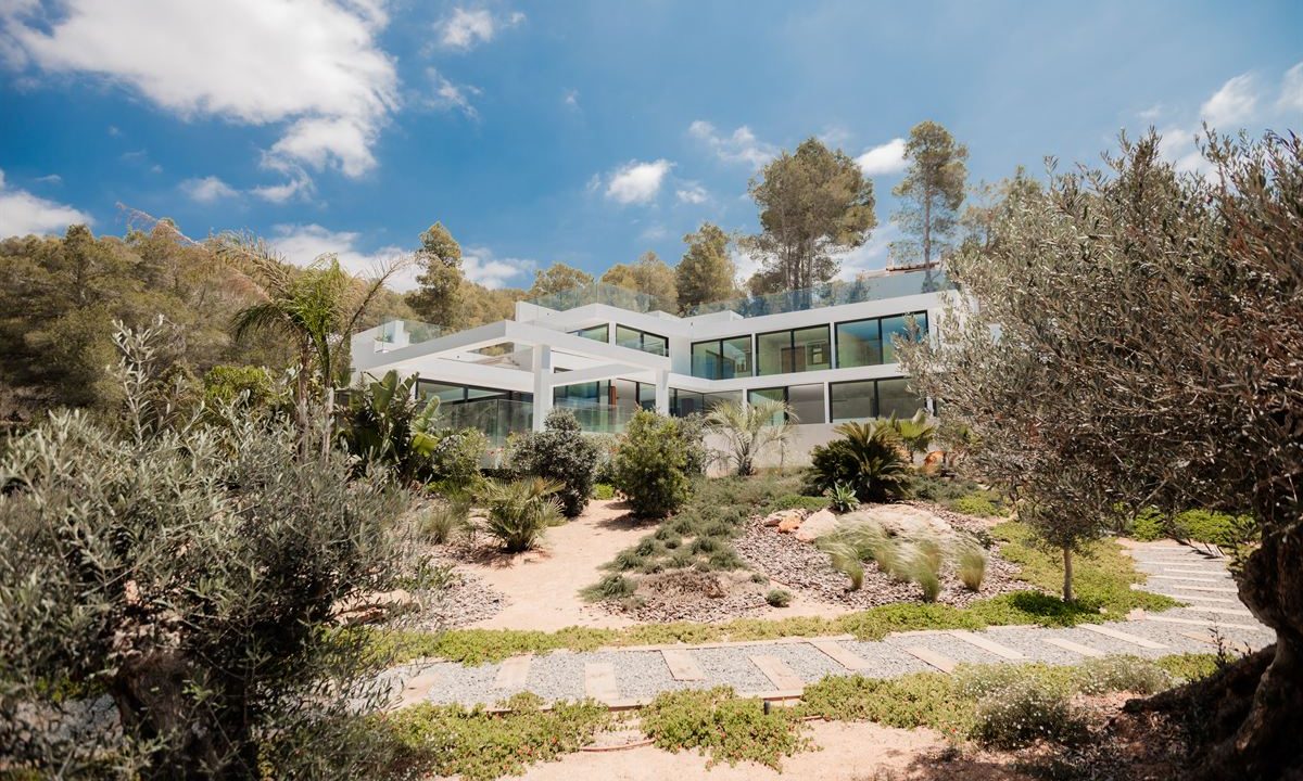 cw-ibiza-1721219561114384new-build-5-bedroom-villa-with-sea-and-sunset-views-for-sale-near-cala-salada-ibiza_(4)