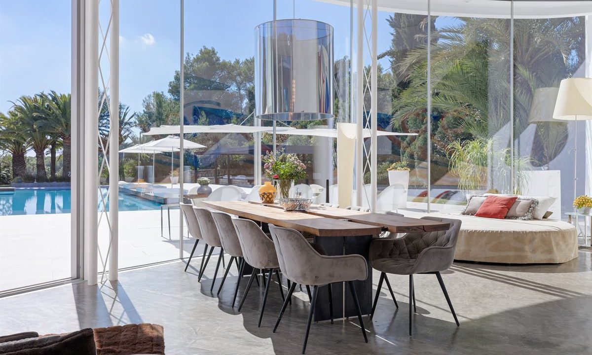 cw-ibiza-1727327618115239contemporary-modern-villa-with-high-ceilings-in-santa-gertrudis_(18)
