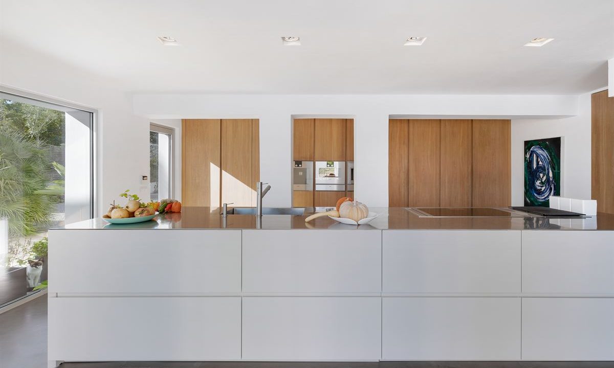 cw-ibiza-1727327638115240contemporary-modern-villa-with-high-ceilings-in-santa-gertrudis_(19)