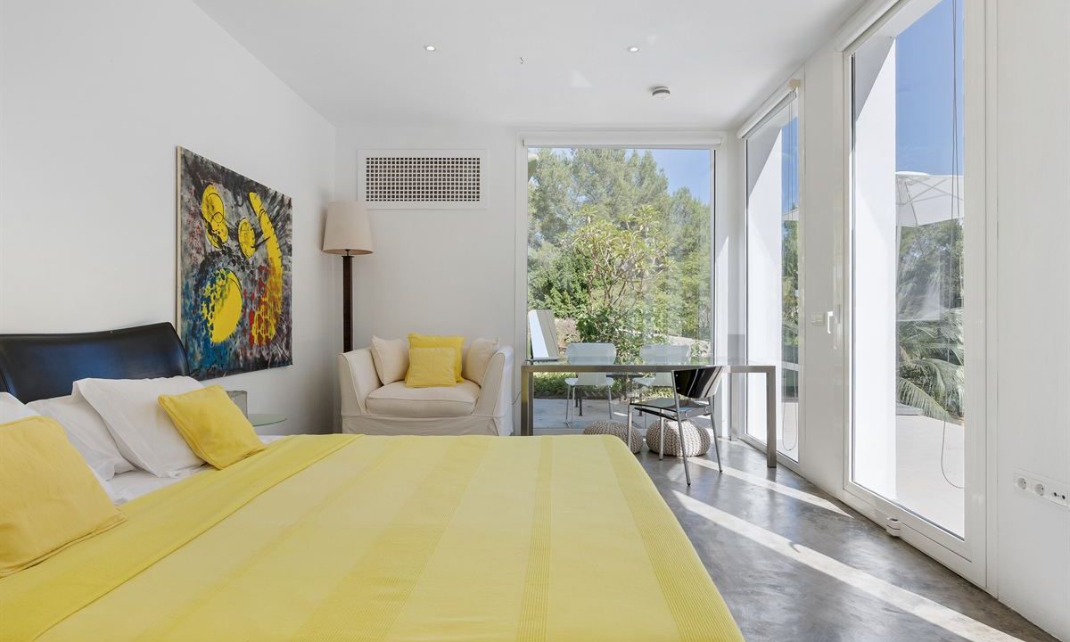 cw-ibiza-1727327641115252contemporary-modern-villa-with-high-ceilings-in-santa-gertrudis_(31)