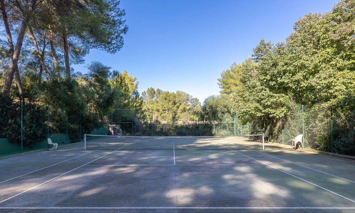 cw-ibiza-1727327641115253contemporary-modern-villa-with-high-ceilings-in-santa-gertrudis_(32)