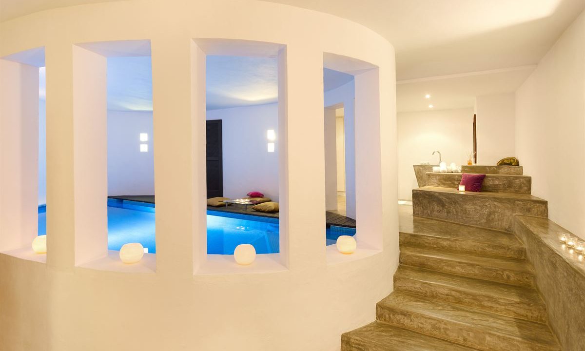 cw-ibiza-1727327642115256contemporary-modern-villa-with-high-ceilings-in-santa-gertrudis_(35)