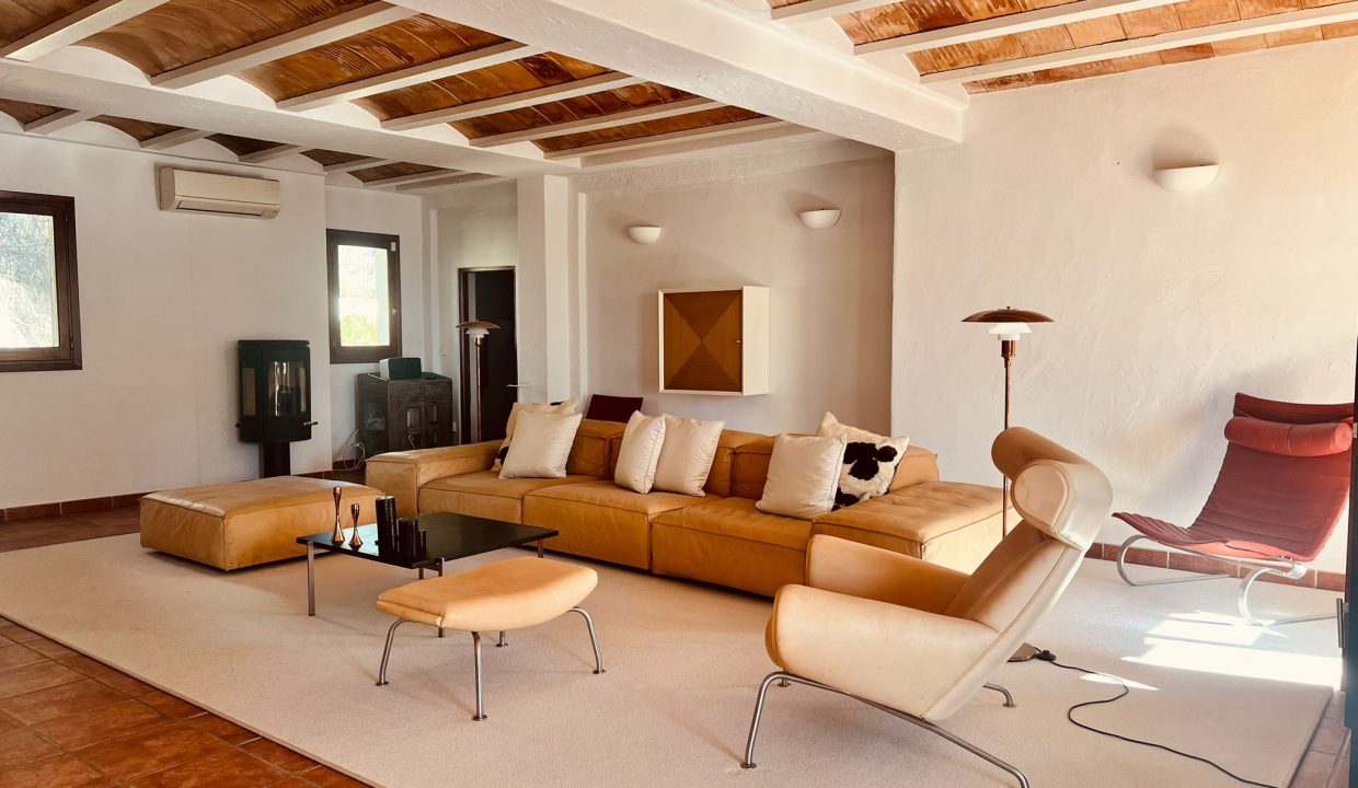 cw-ibiza-172743599611530621