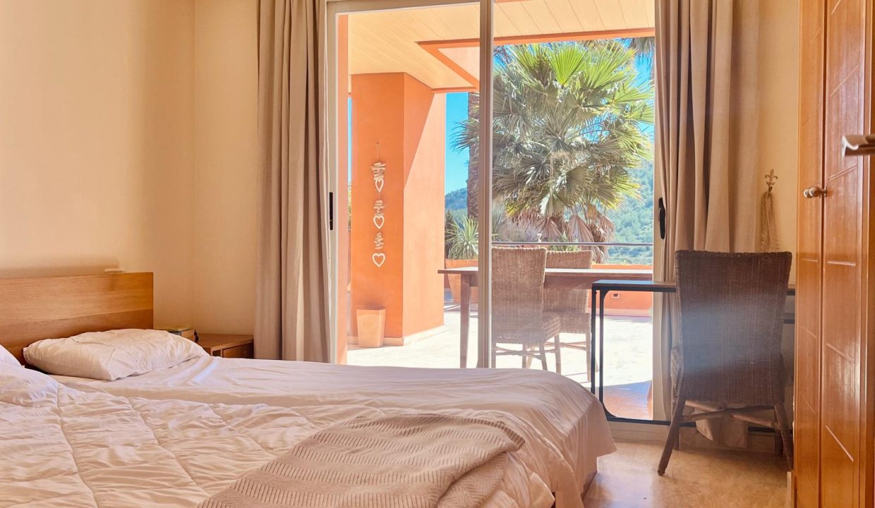 cw-ibiza-1743534412116625PHOTO-2025-04-01-18-04-14