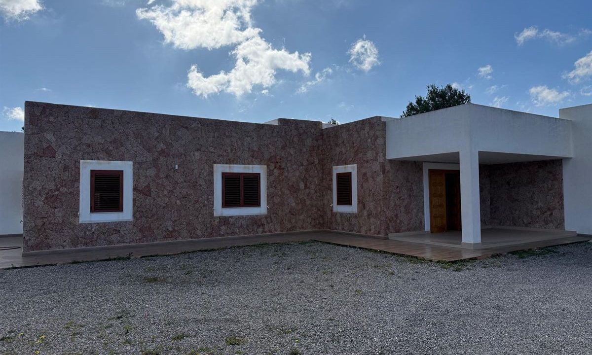 cw-ibiza-1744204574116811charming-countryside-home-near-santa-gertrudis_(8)