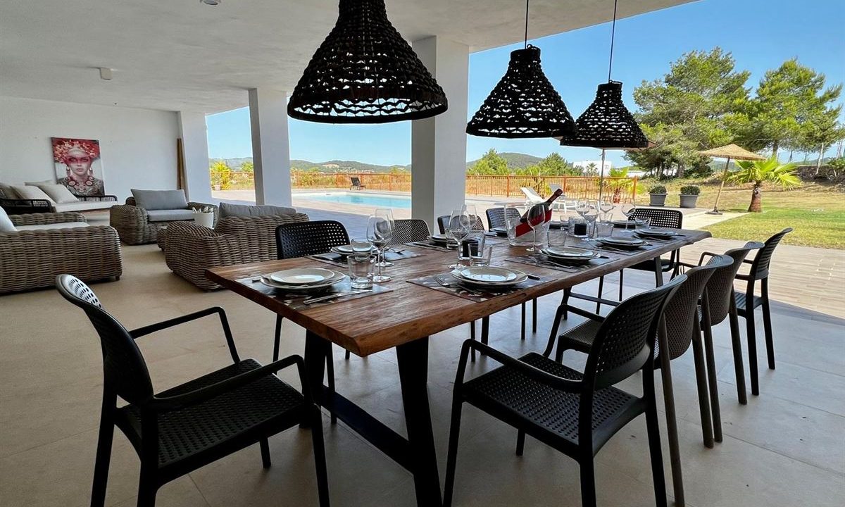 cw-ibiza-1744204591116817charming-countryside-home-near-santa-gertrudis_(3)