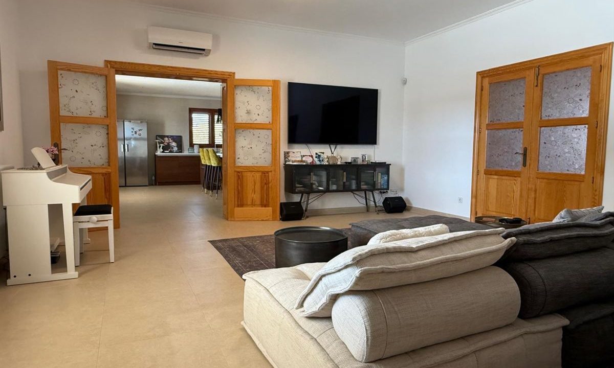 cw-ibiza-1744204592116820charming-countryside-home-near-santa-gertrudis_(7)