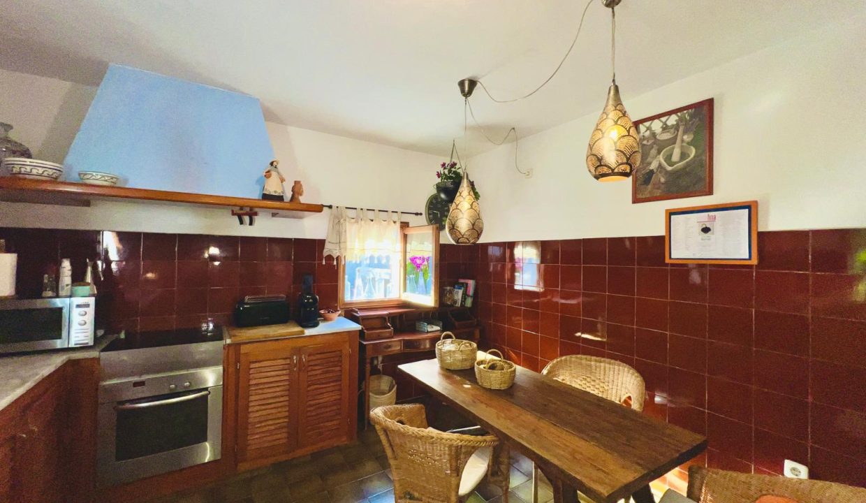 cw-ibiza-17452238341169476