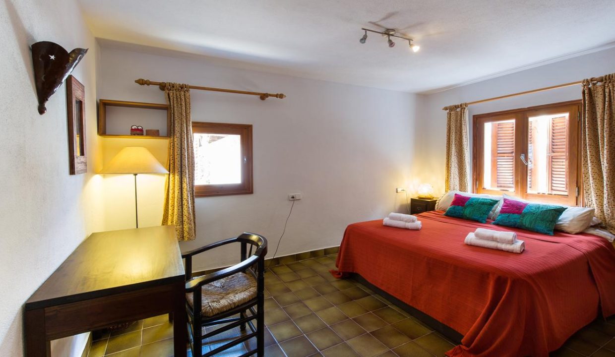 cw-ibiza-174522383611695211